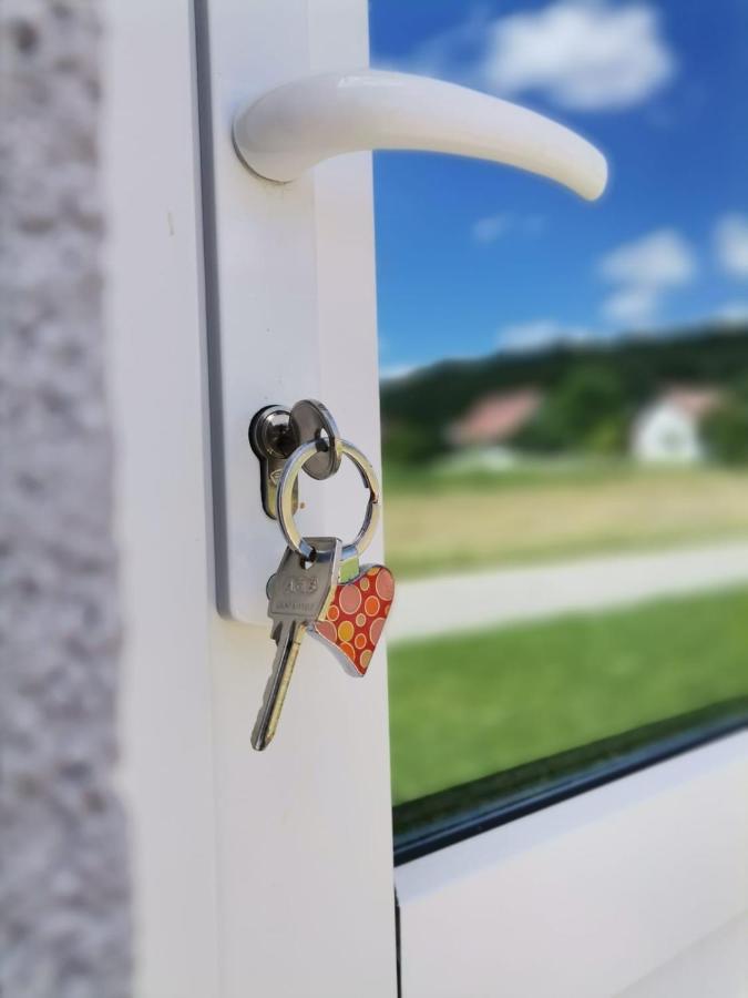 Appartement Kuca Za Odmor Roby à Saborsko Extérieur photo