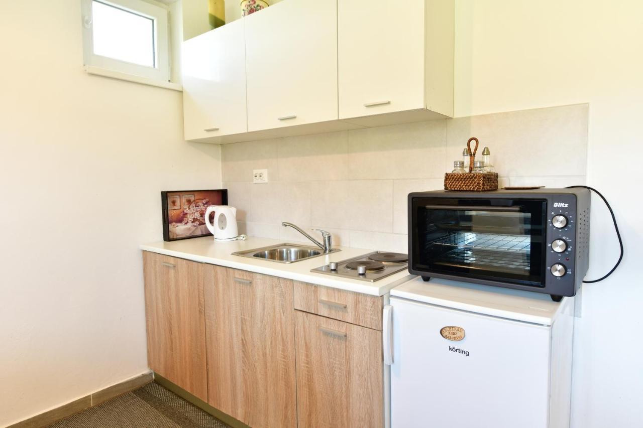 Appartement Kuca Za Odmor Roby à Saborsko Extérieur photo